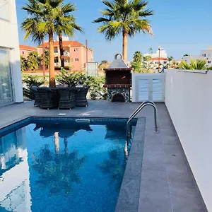 Villa Mobina, Larnaca