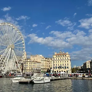 Au Coeur Du Vieux Port Marseille