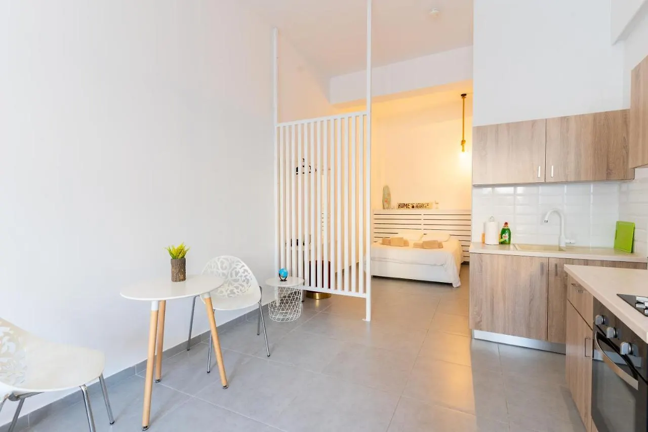 Prima Gardens City Studios Larnaca Appartement